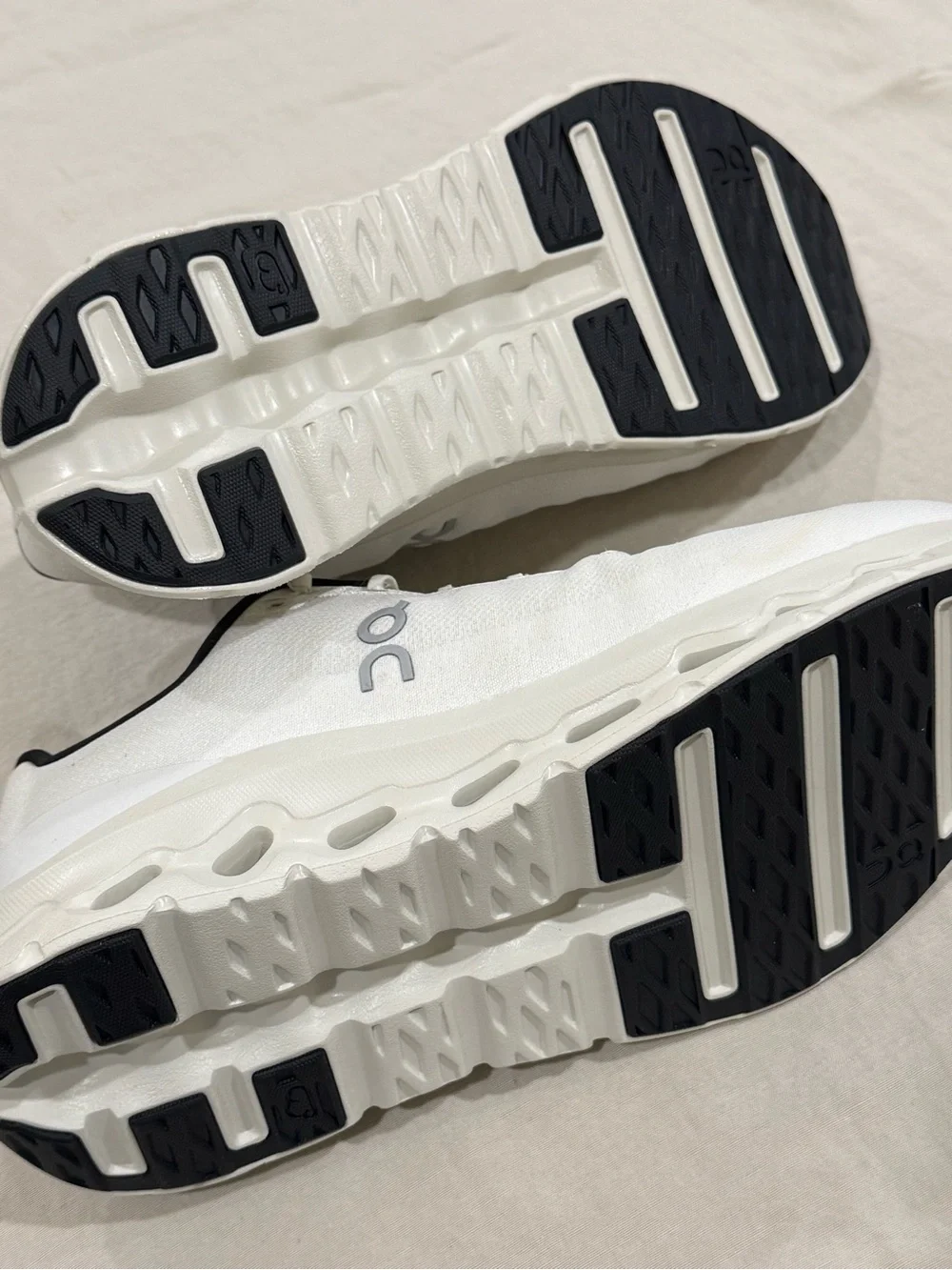 - On Running Cloudtilt Sneaker in Pearl & Ice BT - Picture 12 of 13